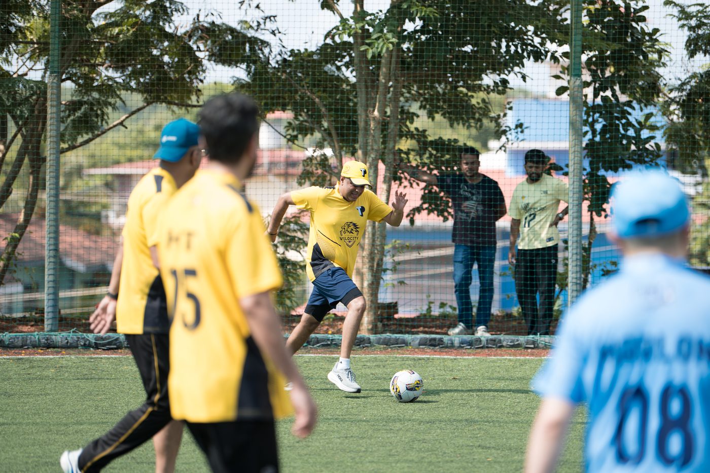 Football — Velocity vs Momentum · Goa
